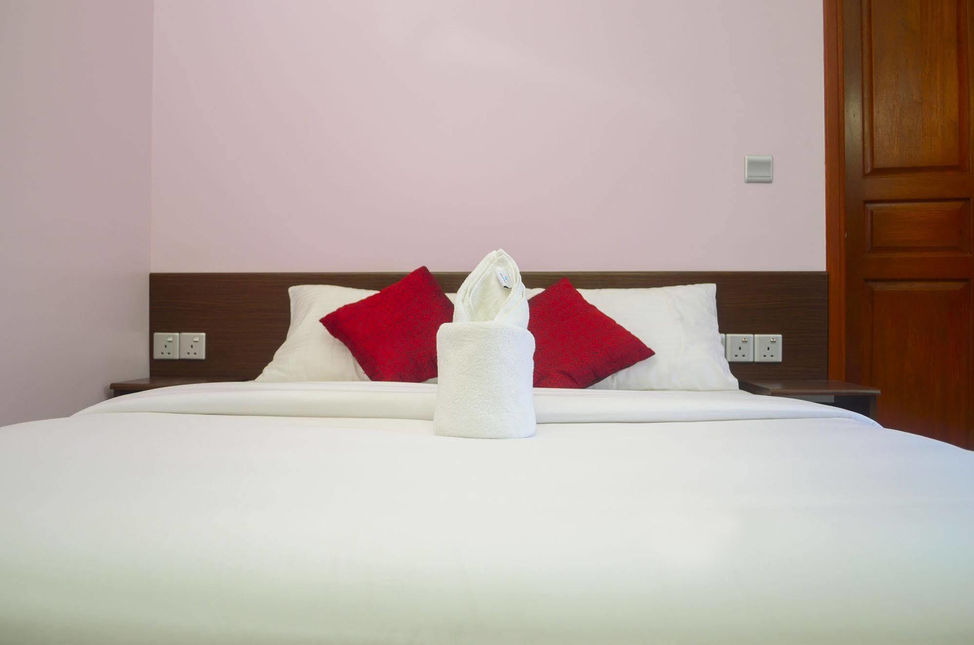 Coral Queen Inn Hulhumale Exterior foto